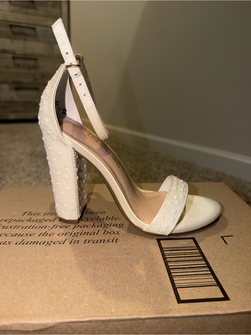 Shoes - Picture 4 of 5
